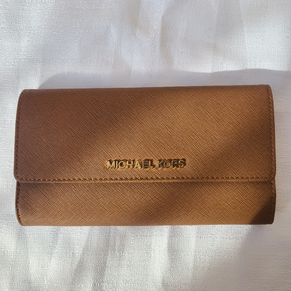 Michael Kors Jet Set Travel Large Trifold Leather Wallet Brown